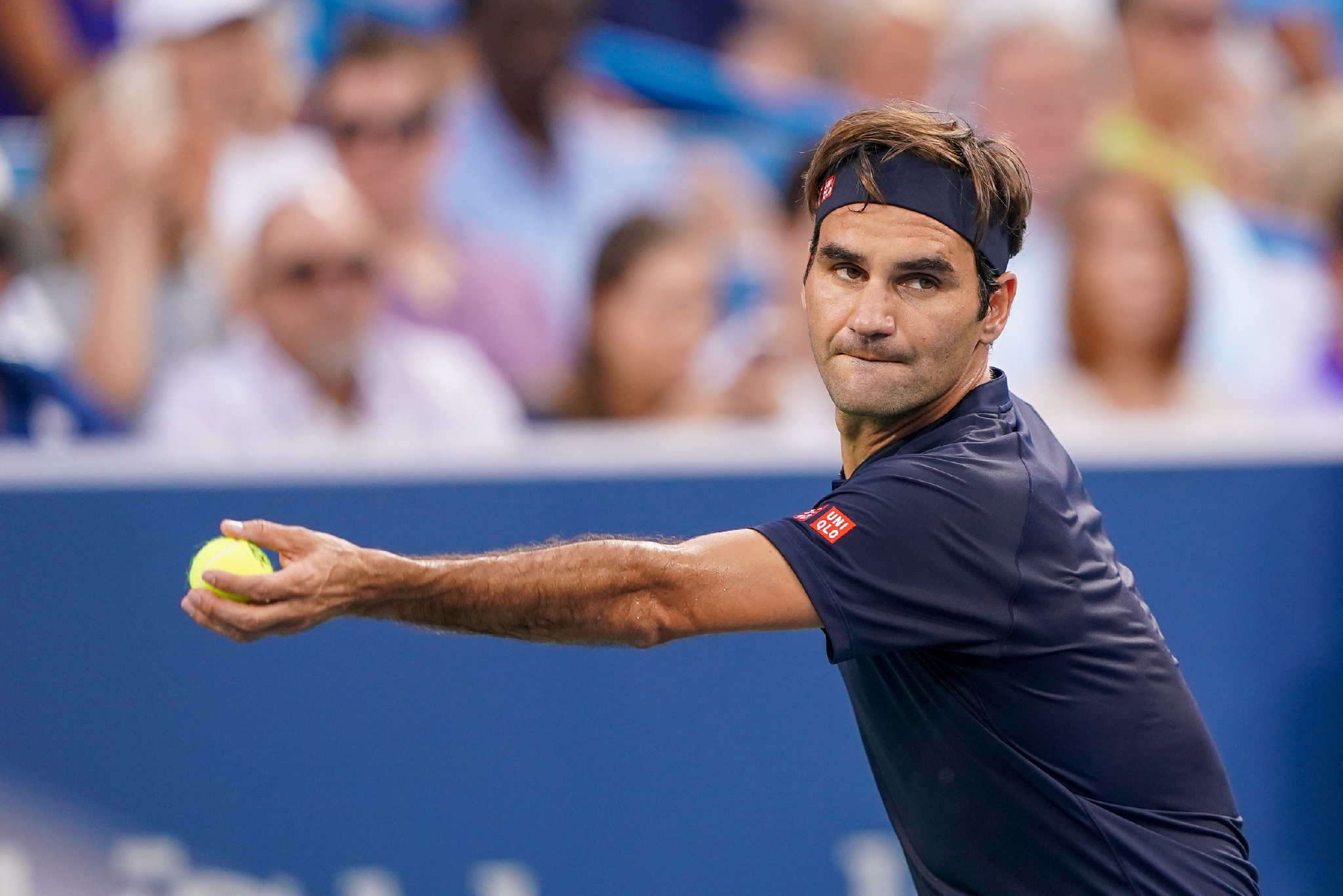 由后卫头球 由后卫头球