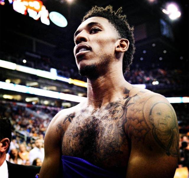 头盔与胸灯 头盔与胸灯